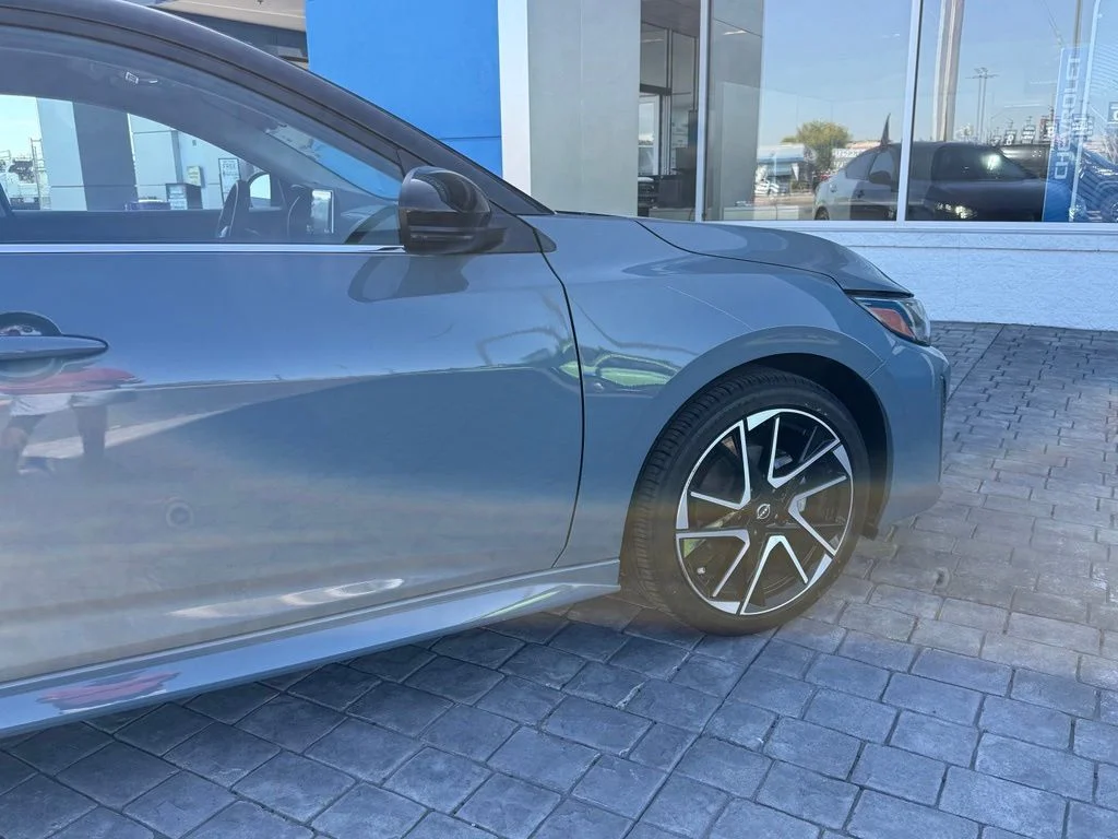 Used 2025 Gray Nissan SR image 13