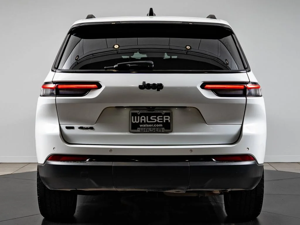 Used 2023 Bright White Clearcoat Jeep Altitude image 7