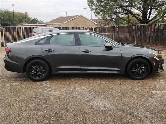 Used 2026 Gray KIA LXS Front-Wheel Drive image 5