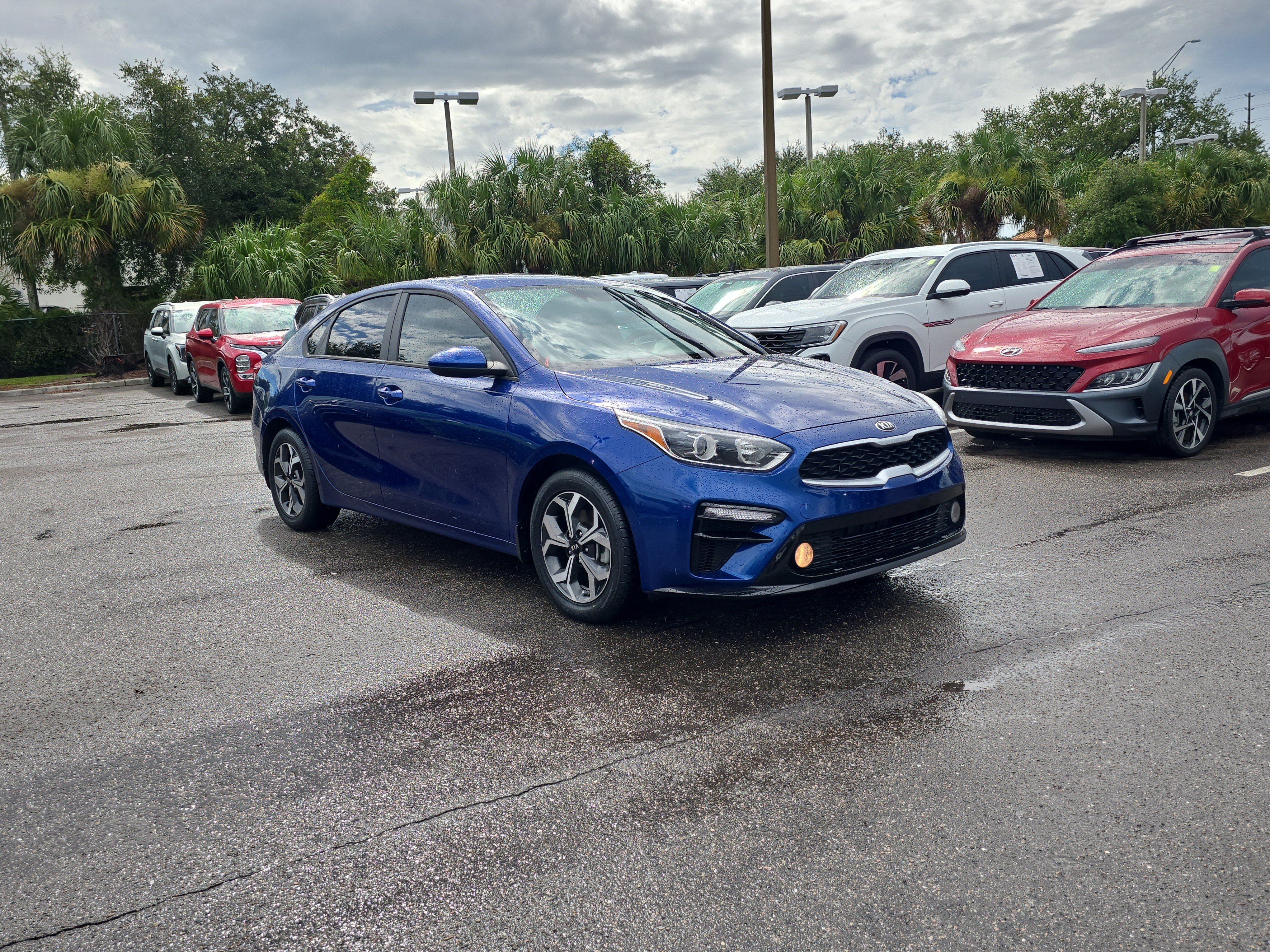 Certified Used 2021 Deep Sea Blue Kia LXS image 2