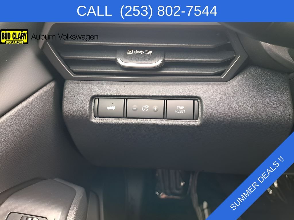 Used 2024 Silver Nissan 2.5 SV image 32