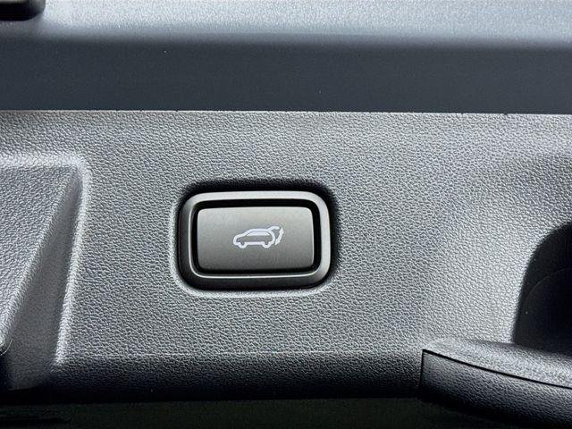 New 2026 Gray Hyundai SEL FWD image 39