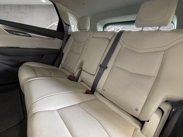 Used 2018 HARBOR BLUE METALLIC Cadillac Luxury FWD image 23