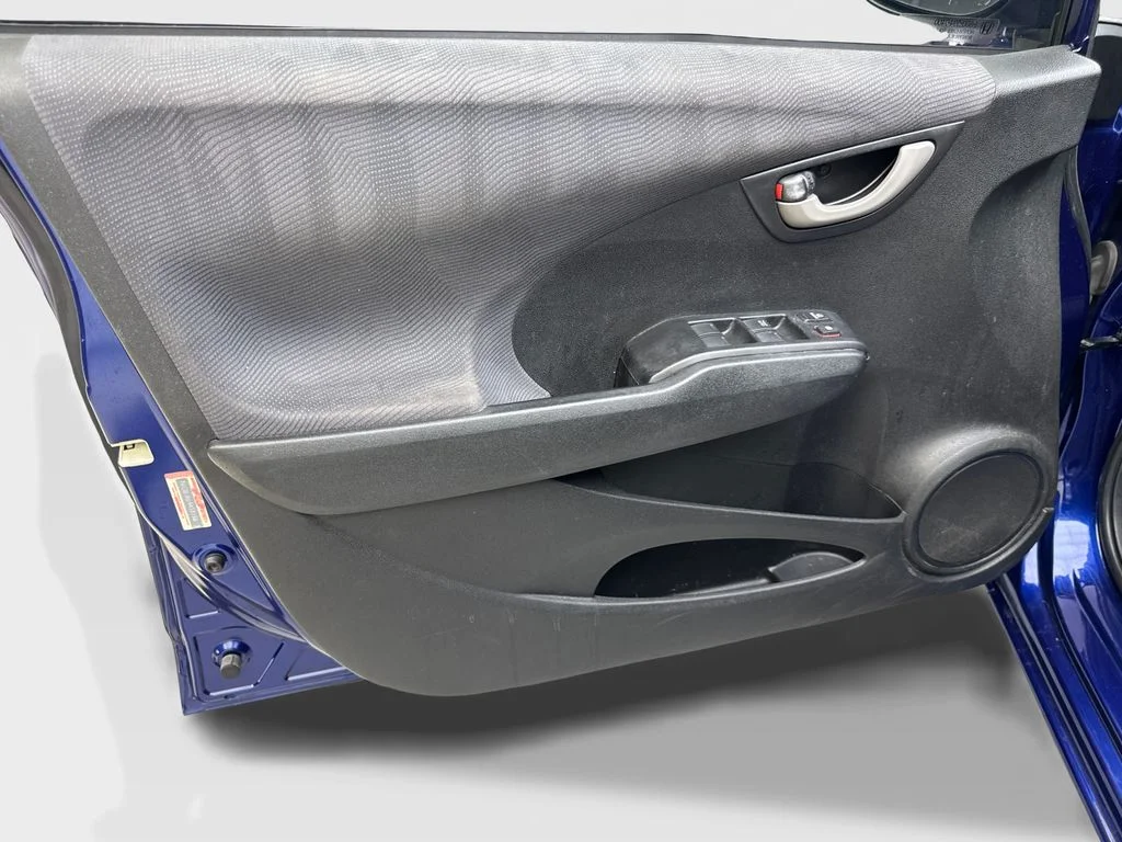 Used 2011  Honda Base image 28