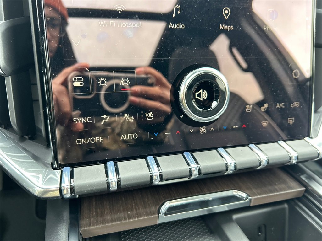 2026 GMC ACADIA - Image 24