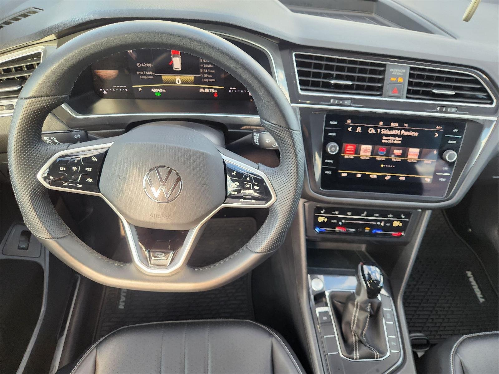2024 Volkswagen Tiguan photo 33 of 33