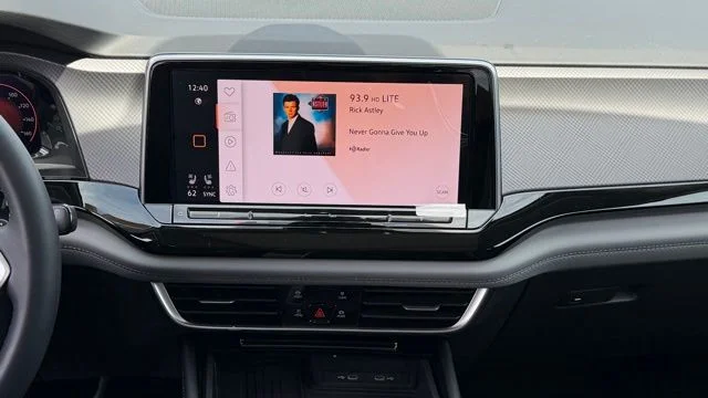 New 2026 White Volkswagen 2.0T Peak Edition image 11