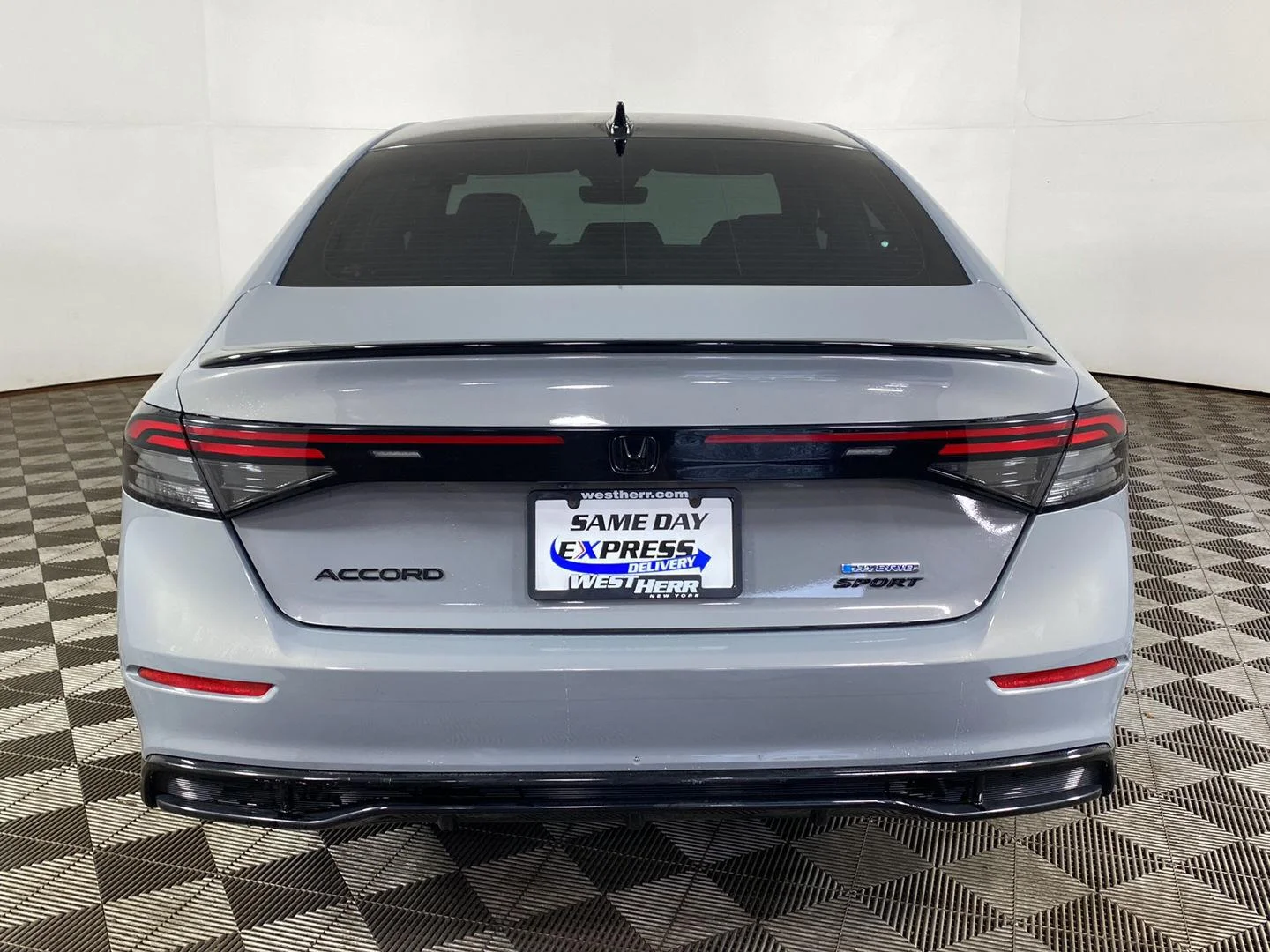 Used 2024 Urban Gray Pearl Honda Sport-L image 5