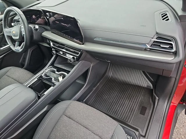 2024 Chevrolet Traverse 2LT - Photo 29