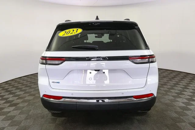 Used 2023 White Jeep 4xe image 9
