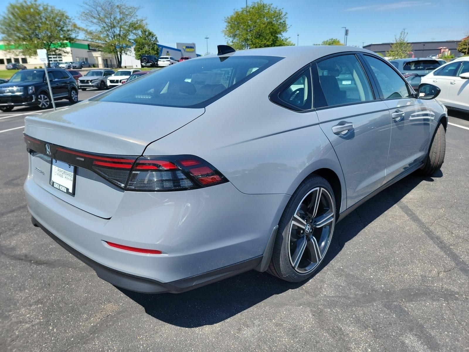 New 2026 Urban Gray Pearl Honda SE image 27