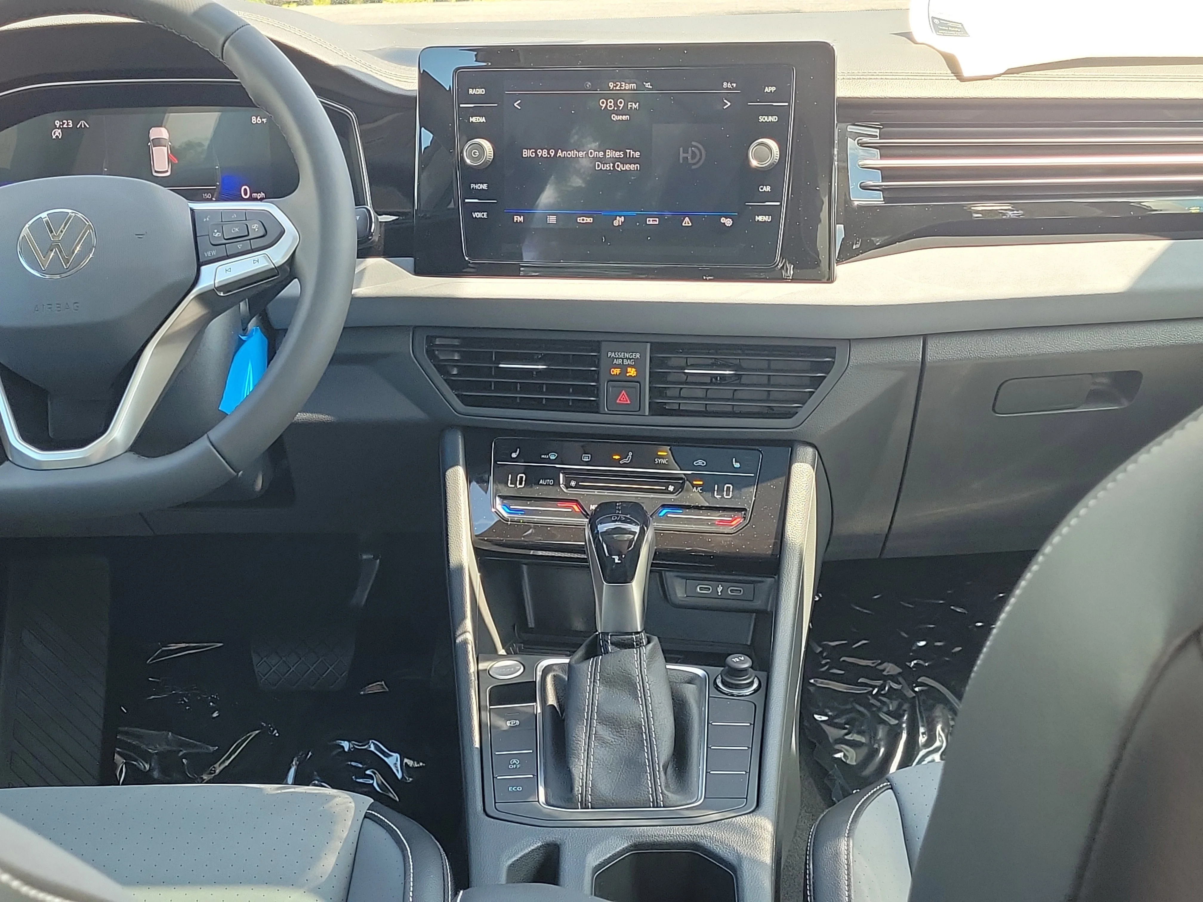 New 2026 Gray Volkswagen 1.5T SE image 5