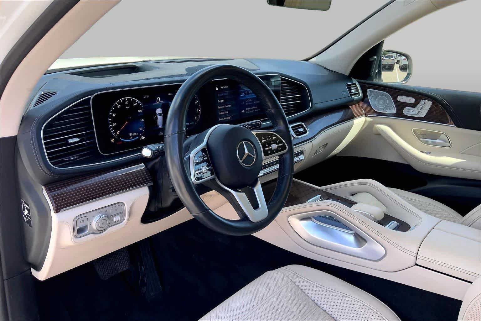 Used 2022 MANUFAKTUR Diamond White Bright Mercedes-Benz GLS 450 image 18