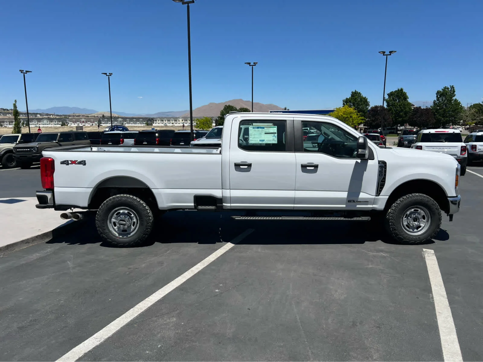 New 2026 Oxford White Ford XL image 6