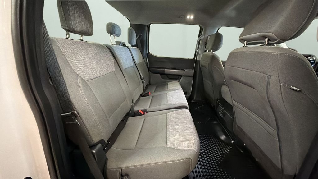 Used 2021 White Ford XLT image 18