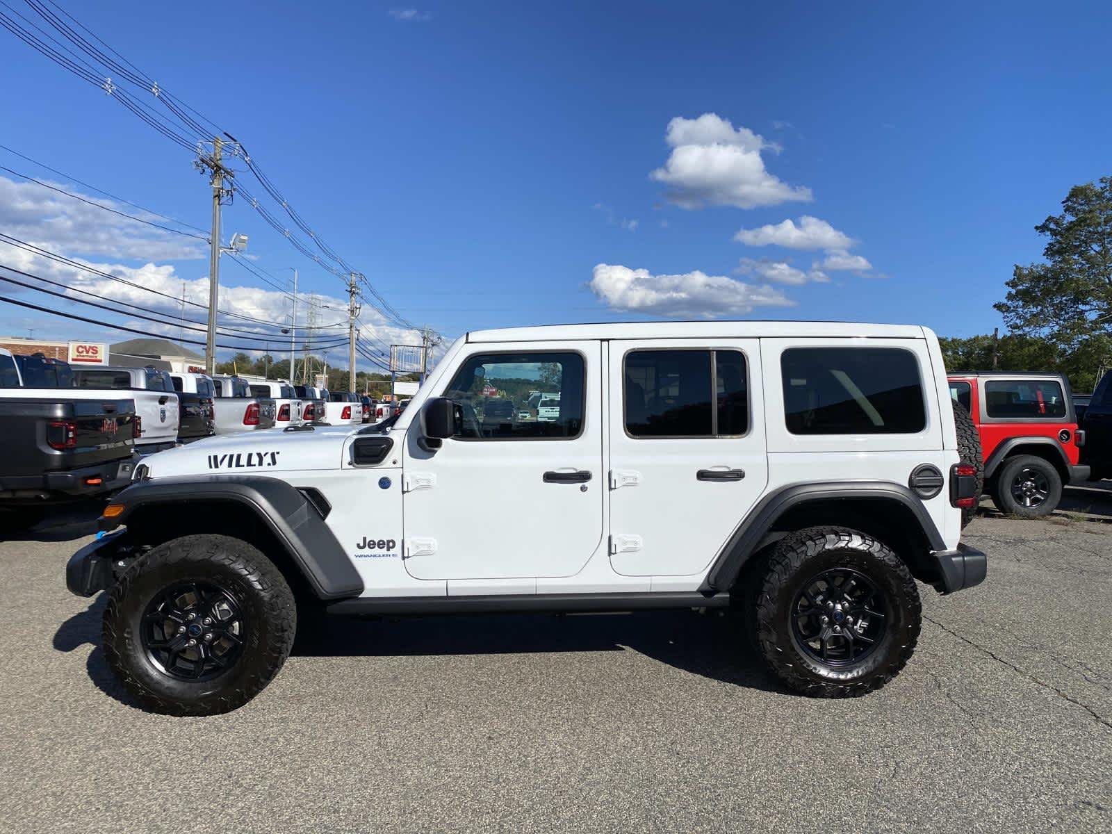 Certified Used 2024 Bright White Clearcoat Jeep Willys image 8