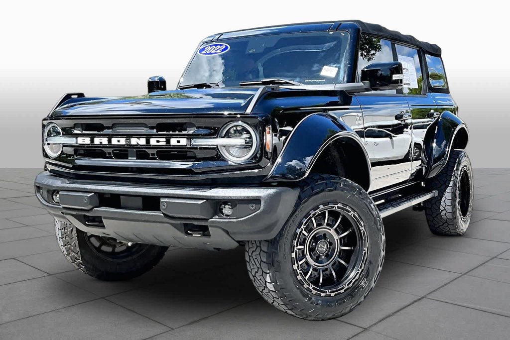 Used 2022 Black Ford Outer Banks image 1