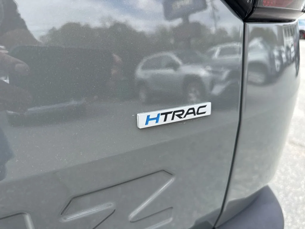 Used 2025 Gray Hyundai SEL image 30