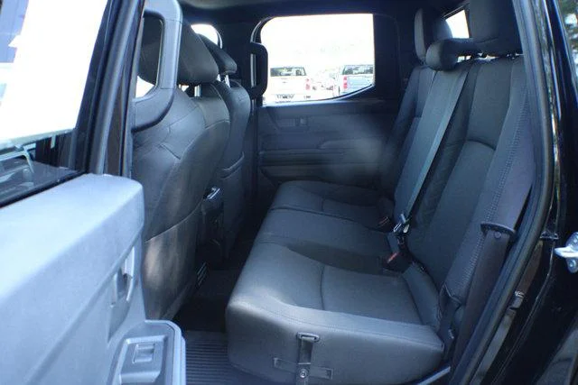 2024 Toyota Tacoma SR5 - Photo 11