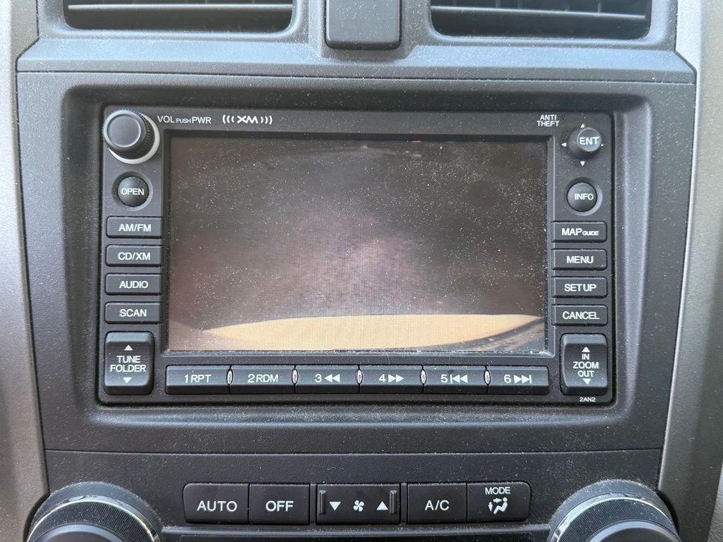 Used 2011 White Honda EX-L image 18