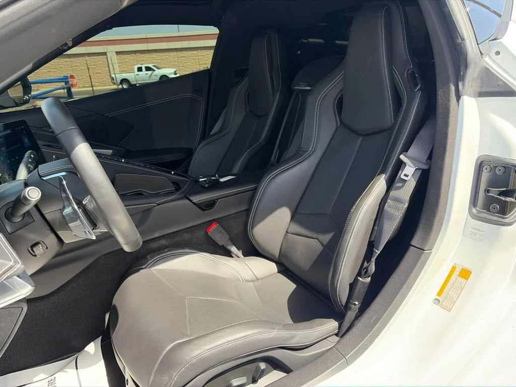 Used 2025 Arctic White Chevrolet 1LZ image 14