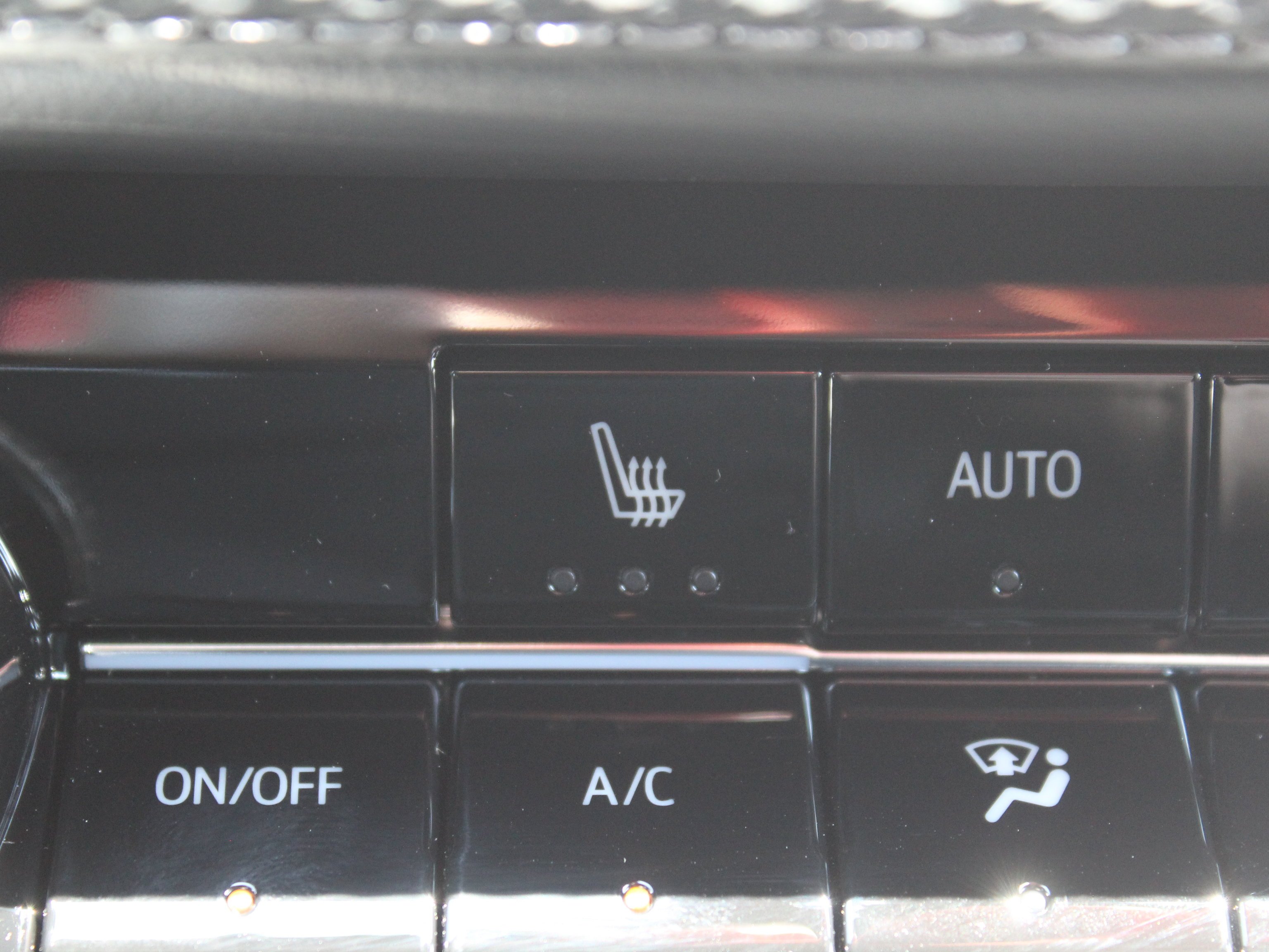 2027 Chevrolet Equinox LT - Photo 13