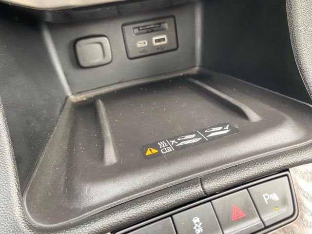 Used 2021 Cayenne Red GMC Denali image 47
