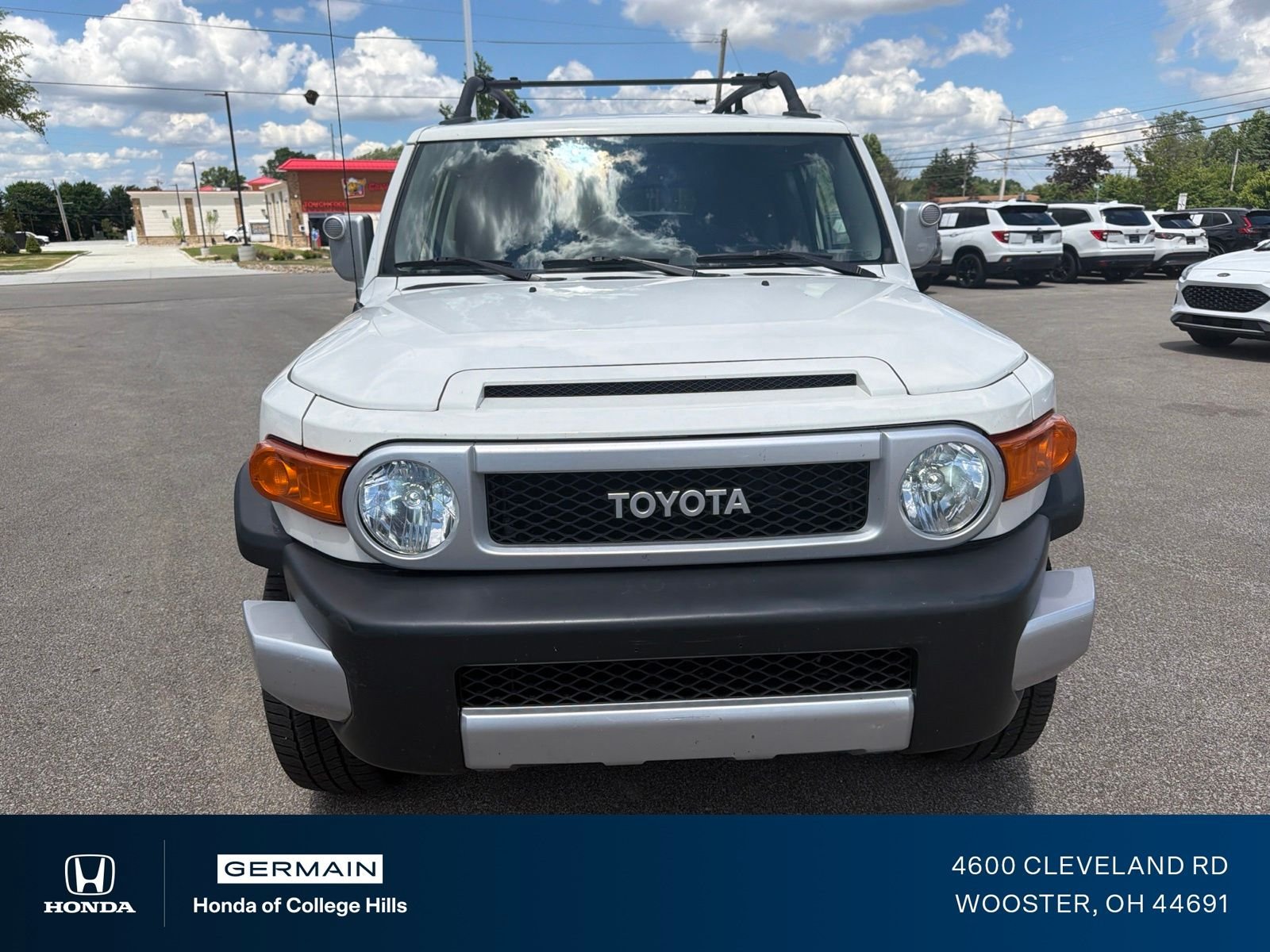 Used 2014 Iceberg Toyota Base image 2