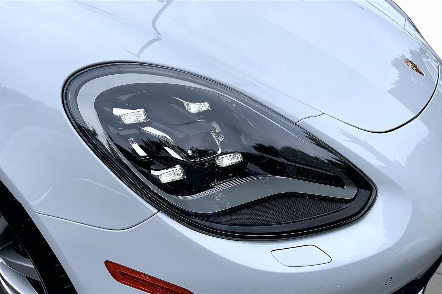 Used 2020 Carrara White Metallic Porsche 4 image 26