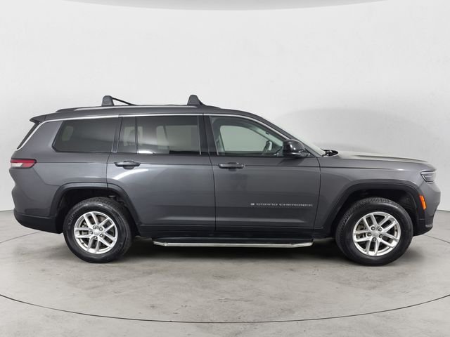 Used 2022 Gray Jeep Laredo image 4
