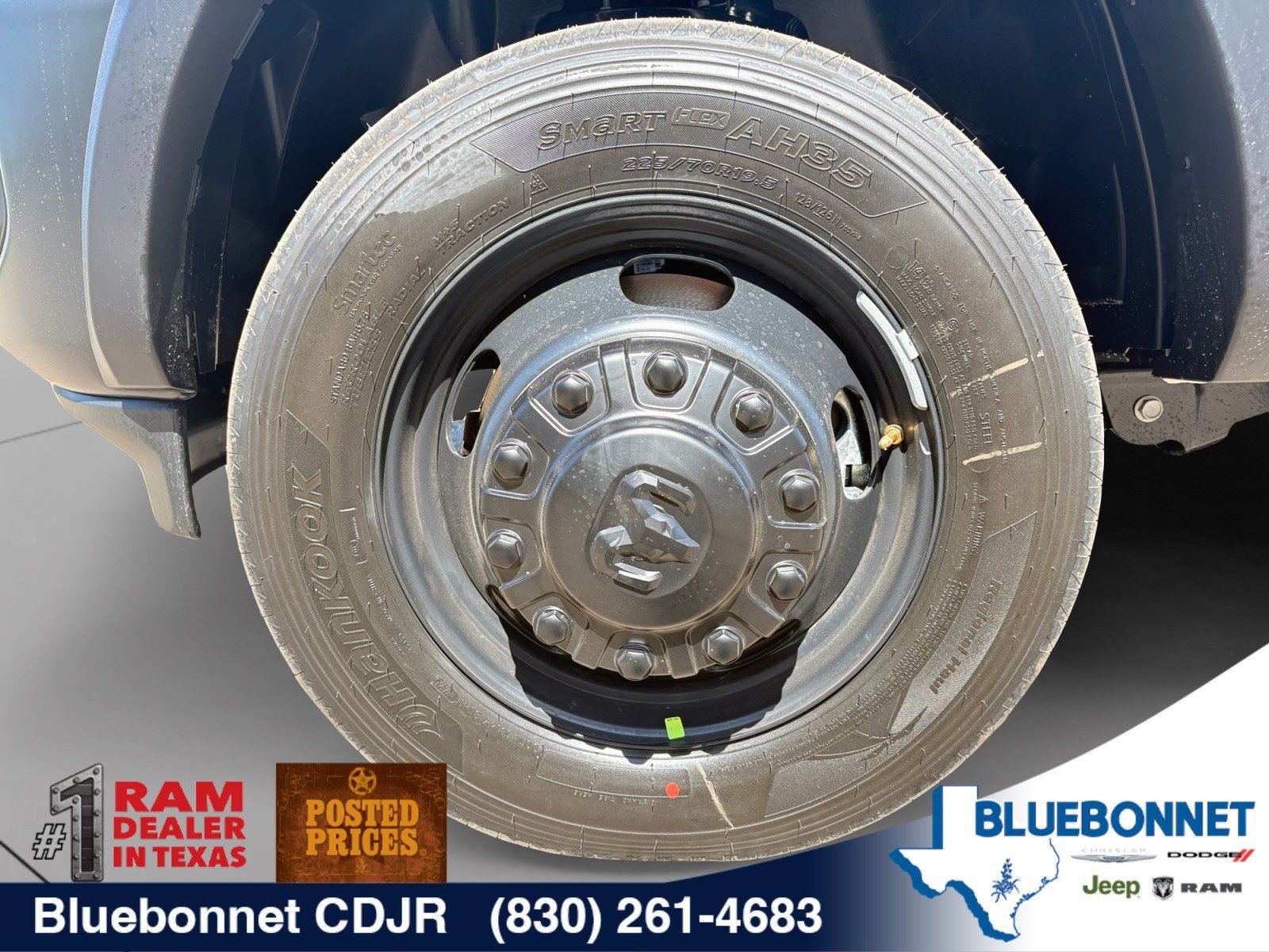 New 2027 Bright White Clear-Coat Paint RAM Tradesman image 9