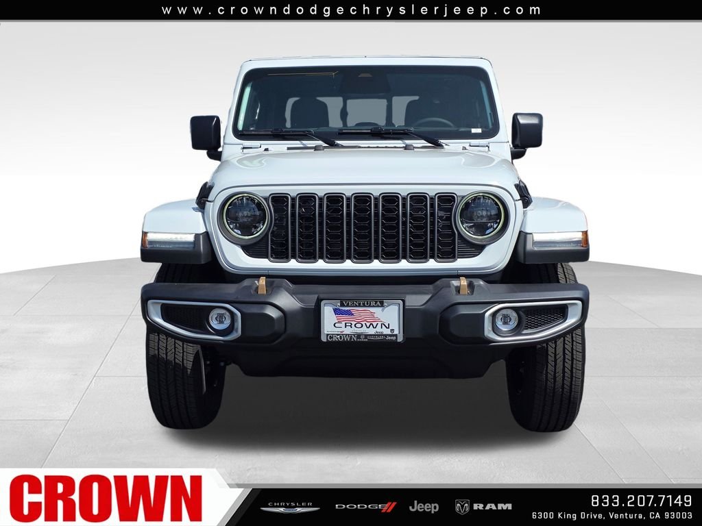 New 2026 Bright White Clear-Coat Exterior Paint Jeep 85th Anniversary Edition image 2