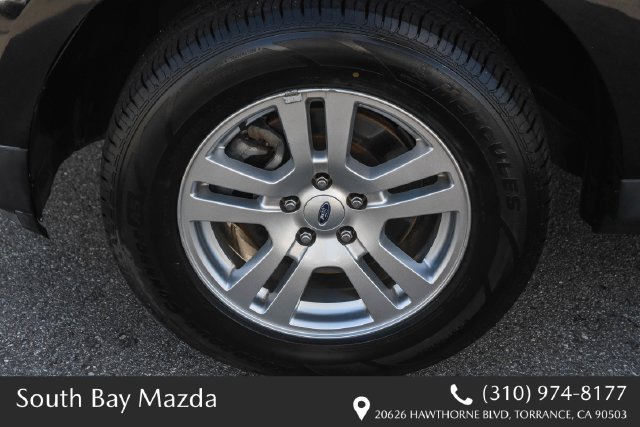Used 2013 Black Ford SE image 11