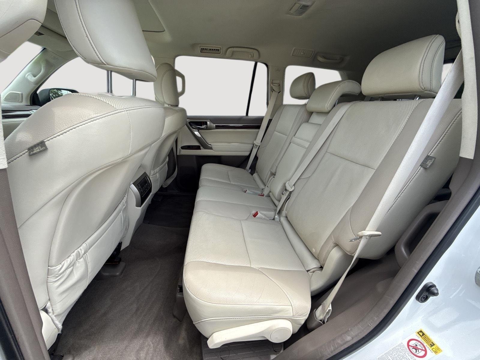 Used 2018 Starfire Pearl Lexus GX 460 Premium image 26