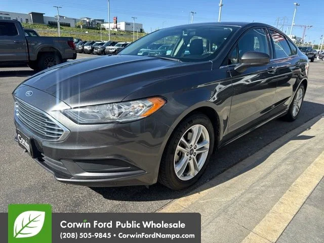 2018 Ford Fusion SE FWD's photo