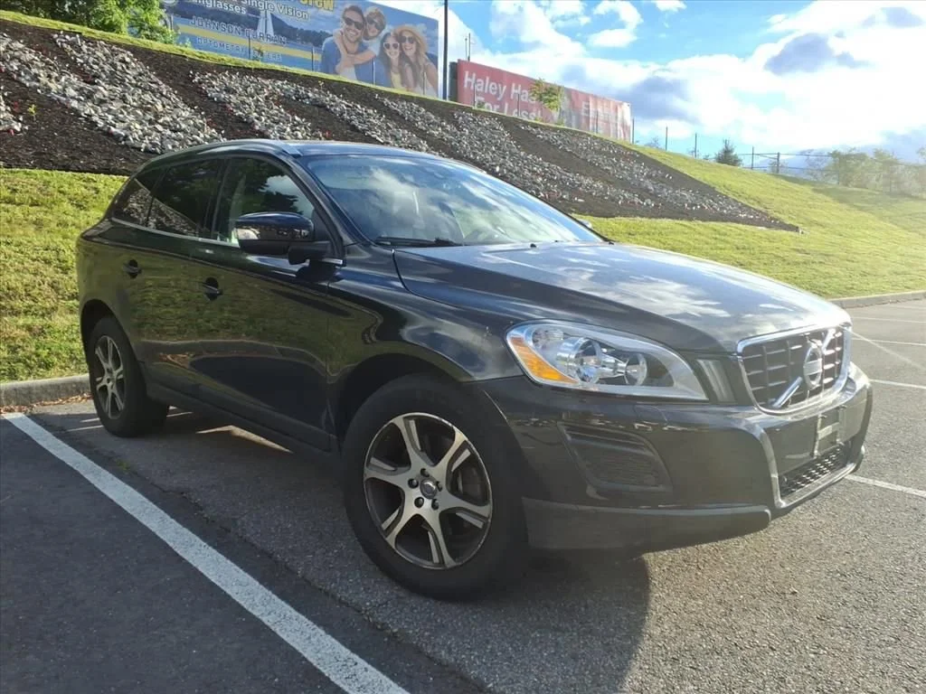 2012 Volvo XC60 T6 AWD Auto's photo