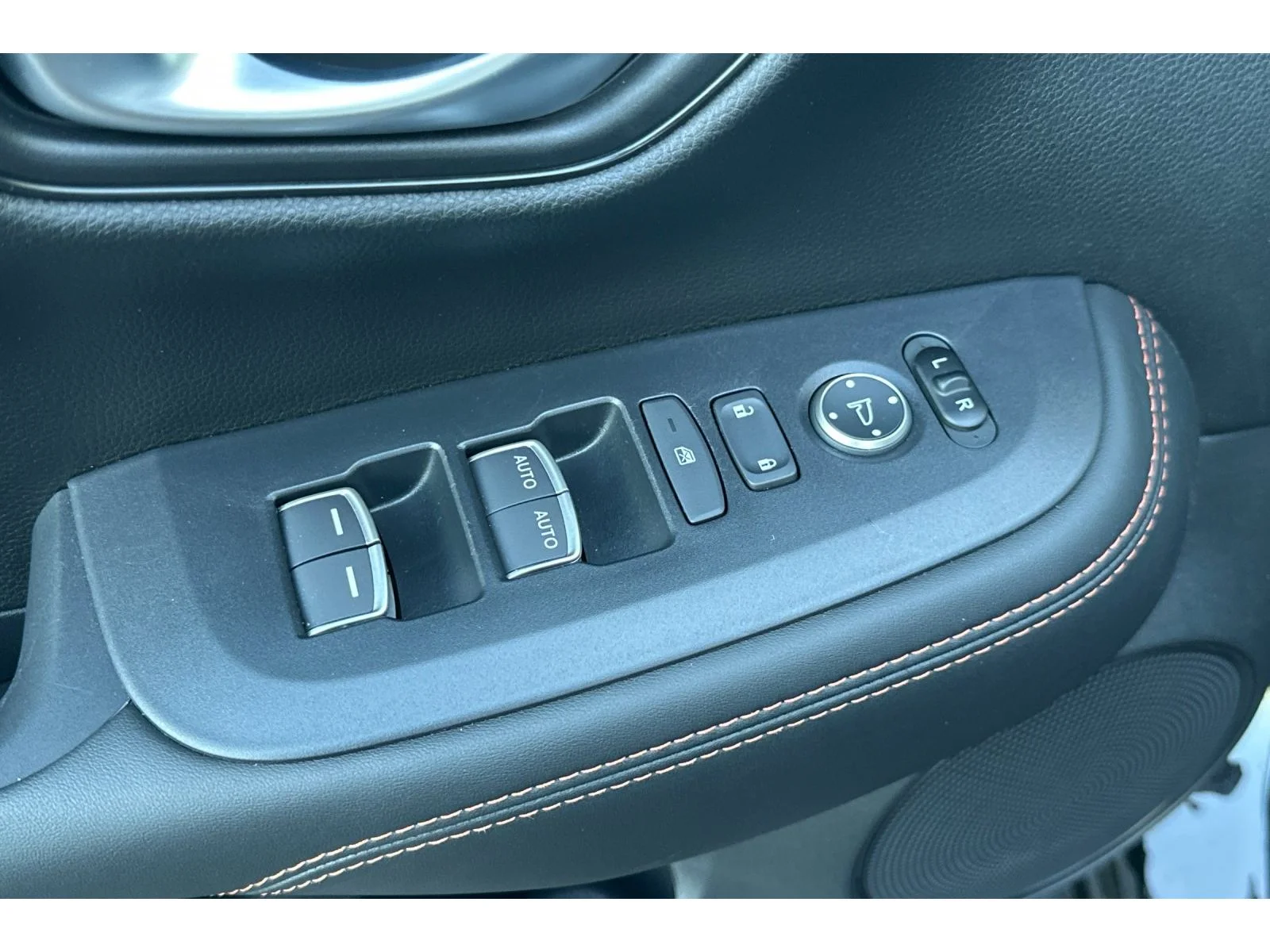 Used 2027 Crystal Black Pearl Honda Sport image 12