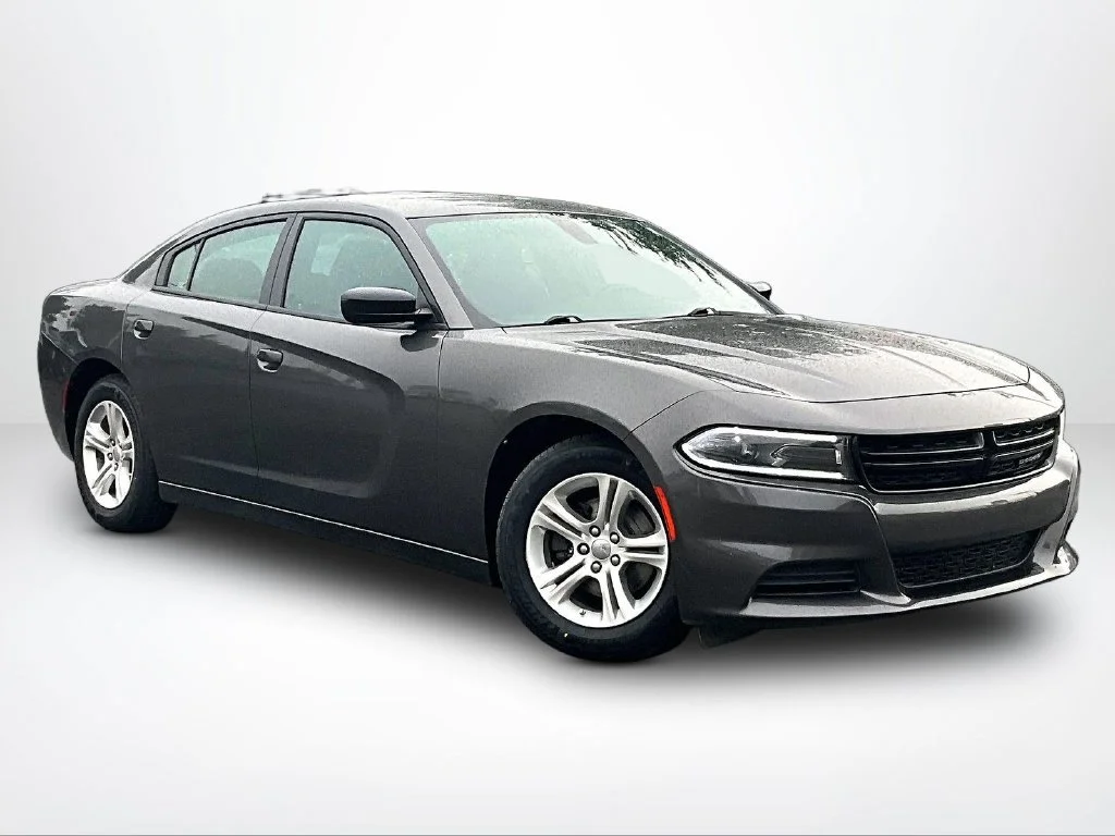 Used 2023 Gray Dodge SXT image 13