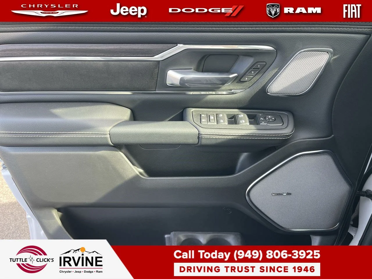 New 2027 Ivory White Tri-Coat Pearl-Coat Exterior Paint RAM Laramie image 26
