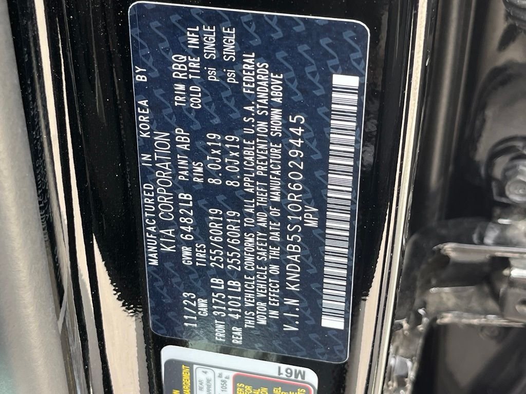 Used 2024 Black Kia Light Long Range image 21