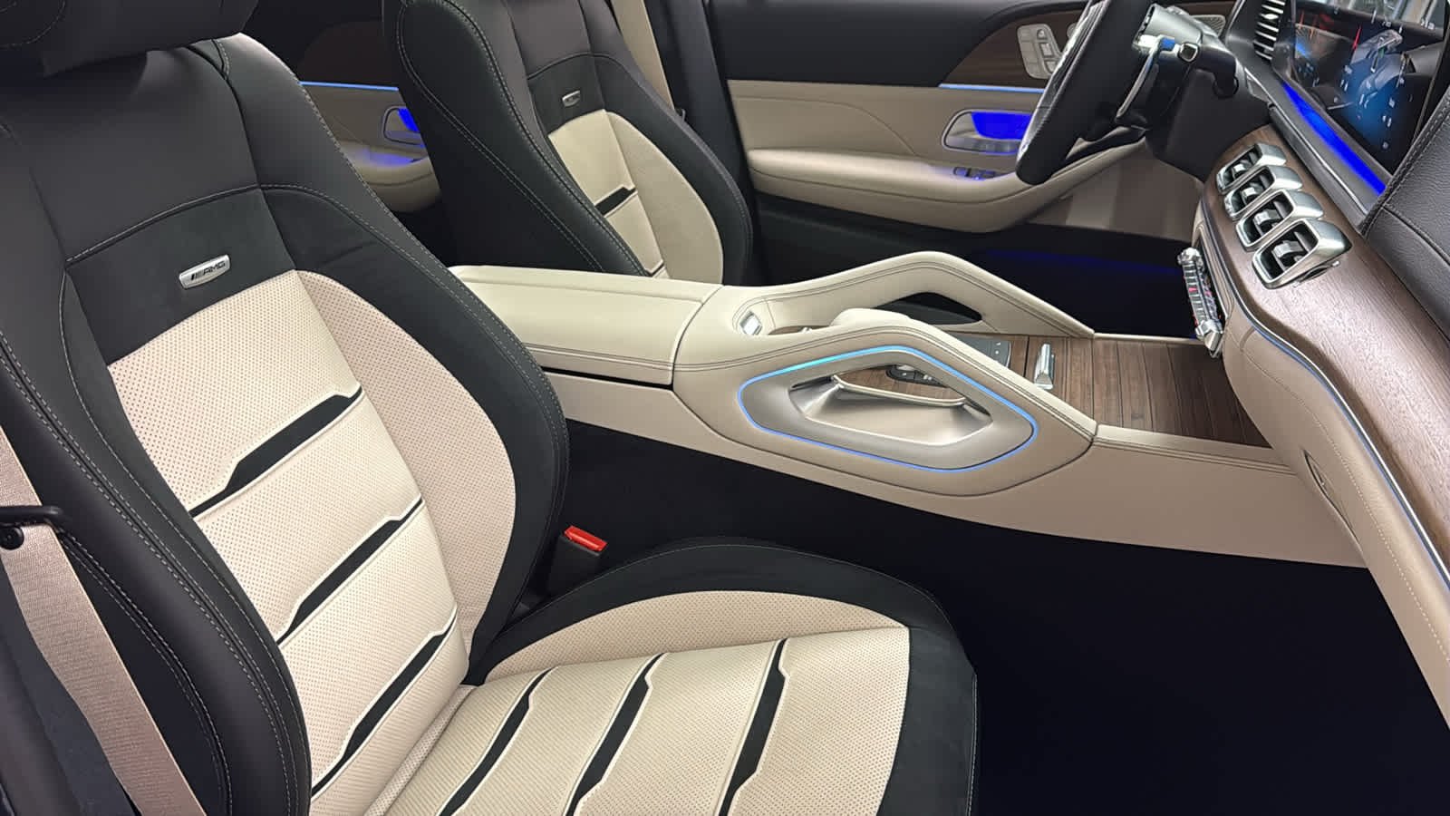 New 2026 Twilight Blue Metallic Mercedes-Benz AMG® GLE 53 image 35