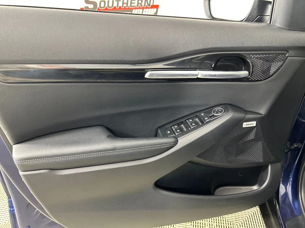 Used 2024 Blue Kia SX image 11