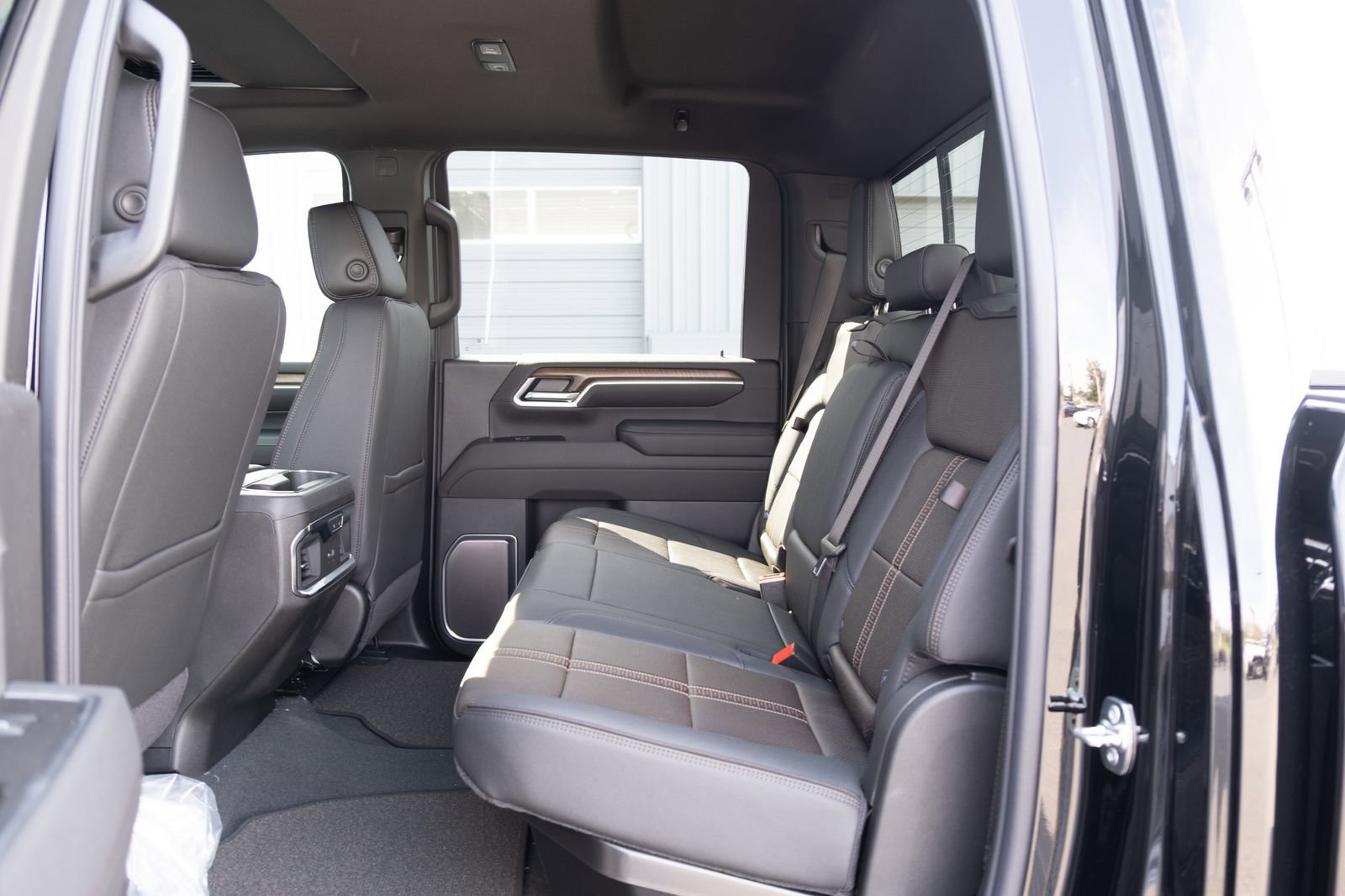 2026 Chevrolet Silverado 3500HD High Country - Photo 19