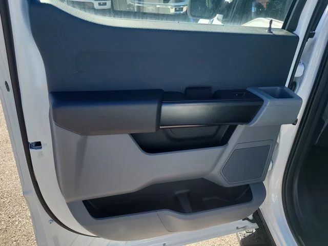 New 2026 Oxford White Ford XL image 11