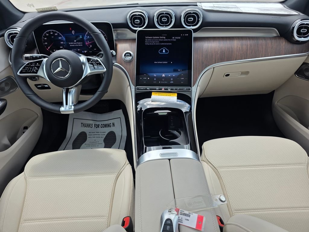 New 2026 Polar White Mercedes-Benz GLC 300 image 21