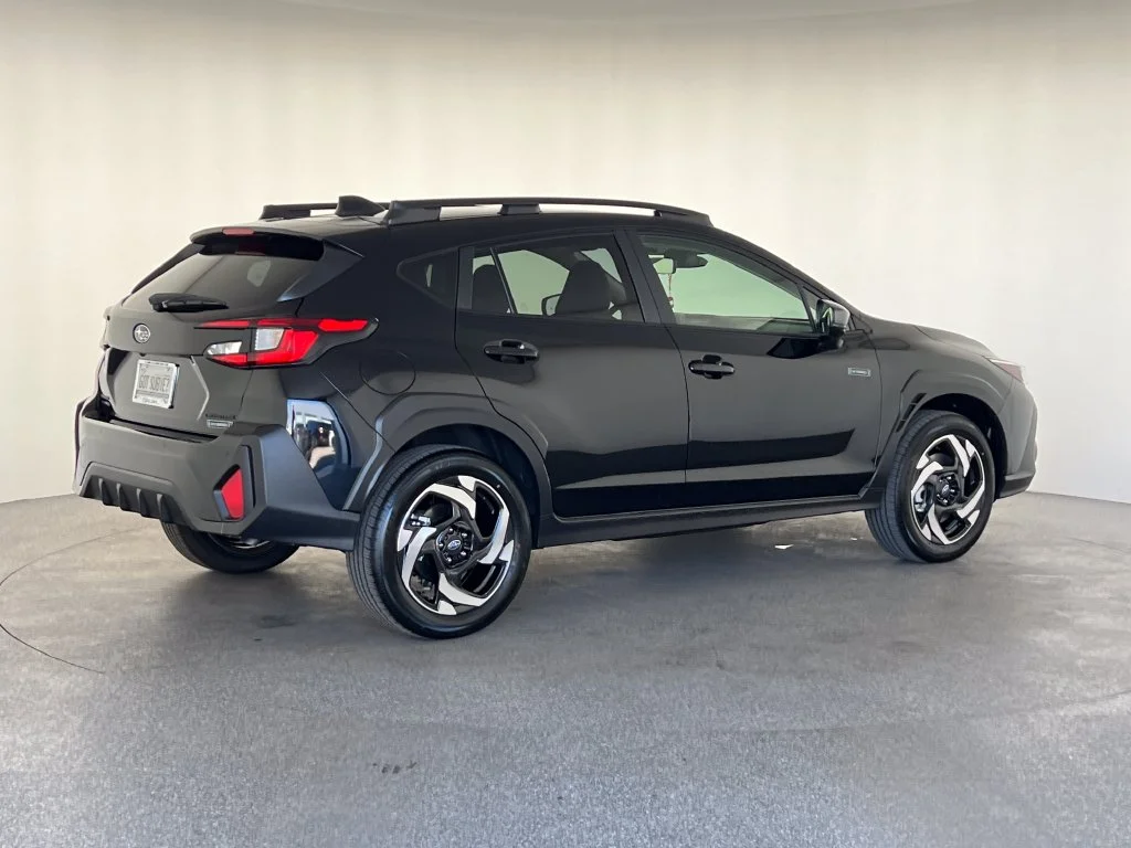 New 2026 CRYSTAL BLACK SILICA Subaru Limited Hybrid image 4