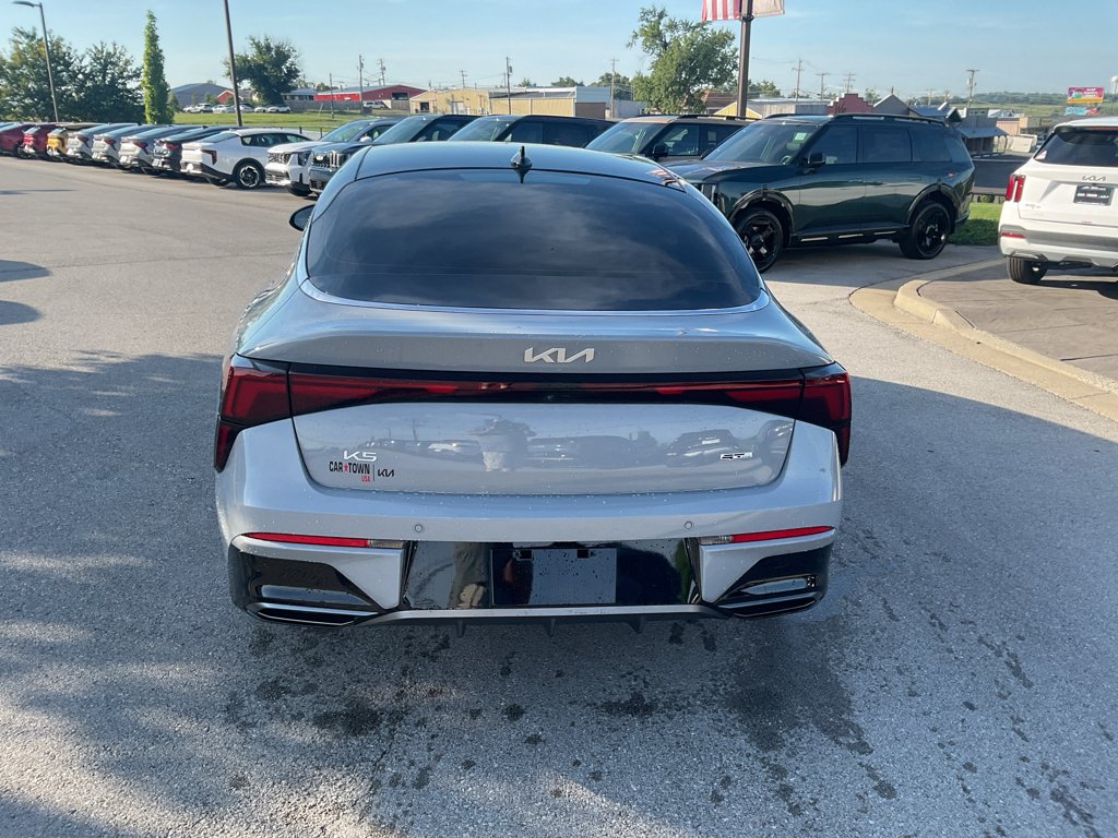 Certified Used 2025 Wolf Gray Kia GT-Line image 8