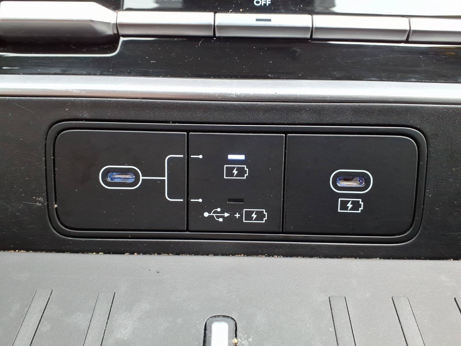 2024 Hyundai Santa Fe SE - Photo 18