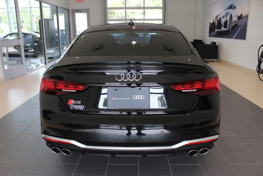 Certified Used 2024 Mythos Black Metallic Audi Premium Plus image 29