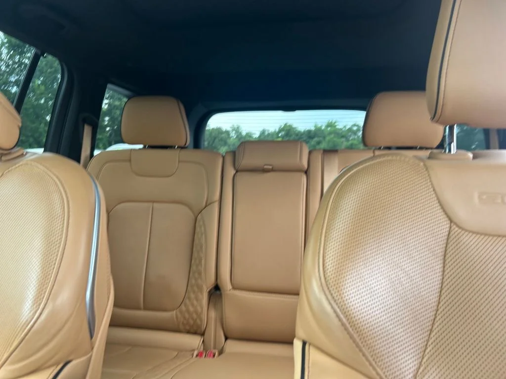 Used 2025 White Jeep Summit Reserve image 11